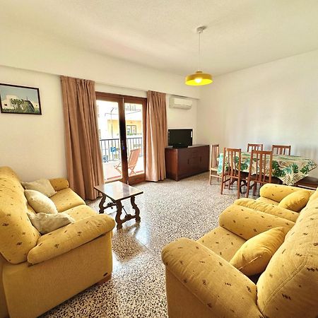 Hostal Y Apartamentos Santa Eulalia Санта-Эулалия-дель-Рио Экстерьер фото