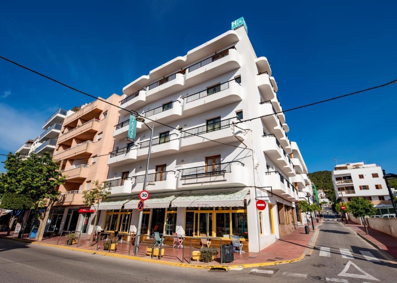 Hostal Y Apartamentos Santa Eulalia Санта-Эулалия-дель-Рио Экстерьер фото